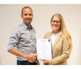 Gratulation Masterstudium Sonja Hackl und Günther Lugauer