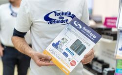 Für die Messebesucher, die sich ein Leben ohne Advantech nach dem Besuch unseres Standes nicht mehr vorstellen konnten, hatten wir natürlich unseren BellFolder Industrieswitches & Mobilfunkrouter zur Hand.