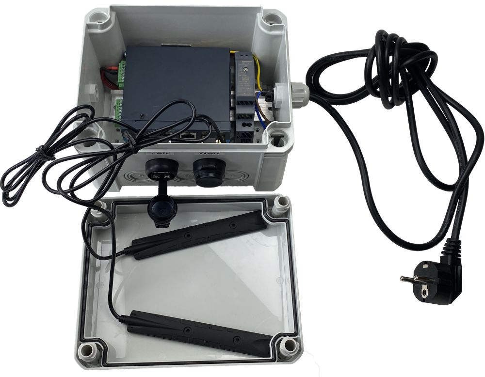 RWPB-MOBIL-X10 Mobile Fernwartungs-Box von Advantech offen mit Router