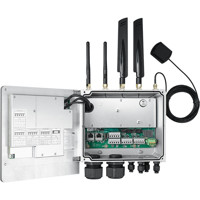 UNO-430 wasserfestes Outdoor Gateway mit RJ45, RS232 und RS422/485 Ports von Advantech offen mit Antennen