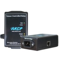 Sensor Controlled Relay von AKCP zur Steuerung von Stromversorgung.