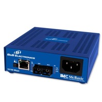 Der McBasic 10/100 von B+B SmartWorx ist ein Medienkonverter.