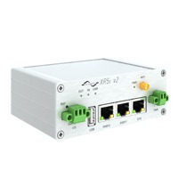 Der XR5i-V2F set von Conel ist ein LAN Router.