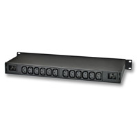 Rückseite mit den 12 Ausgängen der Expert Power Control 8226-1 IP PDU von Gude.