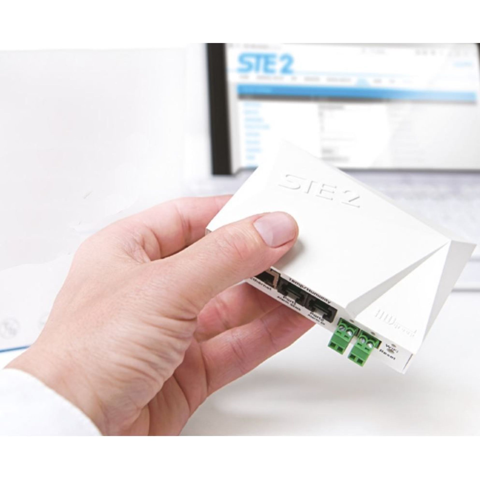 HWgSTE2R2 HW group Thermo/Hygrometer mit 2x DI und 5x