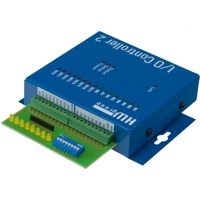 Rückseite eines I/O Controller 2 von HW group, der RS232/485 Ports und digitale Ein-/Ausgänge mit dem Netzwerk verbindet. 