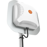 Kabeln der XPOL-16 2x2 MIMO LTE Richtantenne von Poynting