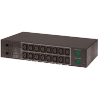 Rückseite mit C20 Eingängen und C13 Ausgängen des CW-16HFEA452 Fail-Safe Transfer Switches von Server Technology.