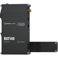 RUT140 kompakter Ethernet Router mit Wi-Fi 4 von Teltonika stehend