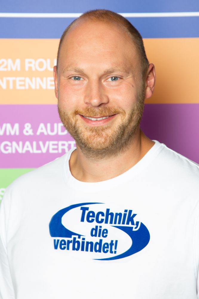 Sacha Philipp BellEquip