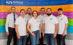 Technik, die verbindet, braucht Experten für alle Bereiche: Günther Lugauer (Router, Antennen), Markus Schuh (USV, PDU), Franz Weber (KVM, AV), Jacqueline Miniböck (Router, Antennen), Christoph Zimmermann (Industrielle Netzwerktechnik), Christoph Gattinger (Monitoring, IoT) und Joshua Fazakas (Inside Sales)