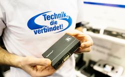 BellEquip POWER-DAYS 2017 - Der HDCP-konforme 1:2 DVI Verteilverstärker VM-2HDCPXL von Kramer Electronics bietet 1 Eingang und ...