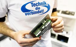 ... bietet die Vielseitigkeit eines vollausgestatteten Auto−Umschalters mit der Einfachheit eines Wandanschlussfeldes und ist für Räume in beliebiger Größe einsetzbar - BellEquip POWER-DAYS 2017.