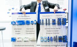 Unser Tausendsassa Christian stand nicht nur für Fragen zu den Bereichen Fernwartung, Router, Antennen, Monitoring, Sensorik und industrieller Netzwerktechnik bereit …