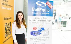 BellEquip SMART Automation 2017 - Mit der perfekten Messeorganisation und Betreuung vor Ort schafft Stefanie die Basis für Kommunikationstechnik, die verbindet.